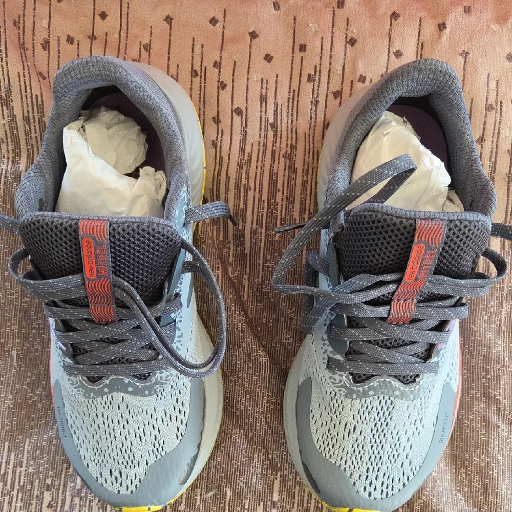 New Balance Women's Sneakers in Gray and Yellow - Picture 3 of 9